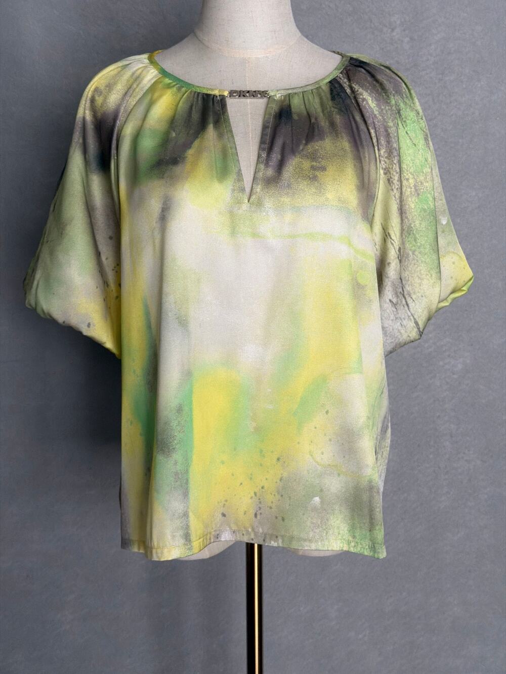 DKNY Logo Charm Top Puff Sleeve Watercolor Hues Women's Medium NEW